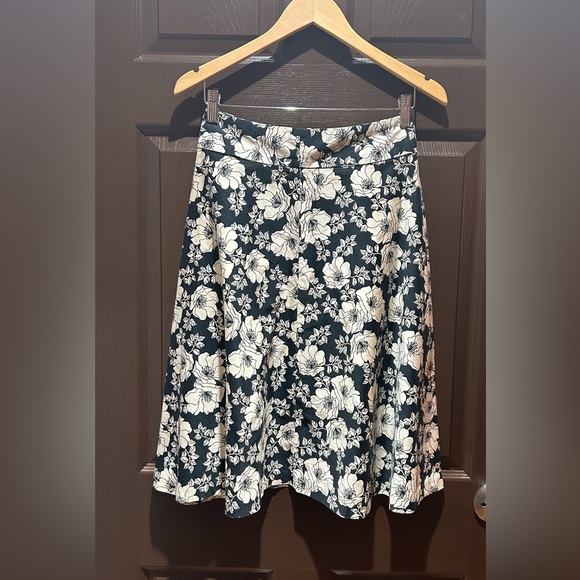 Gap Midi Floral Print Women’s Skirt. - Picture 1 of 5